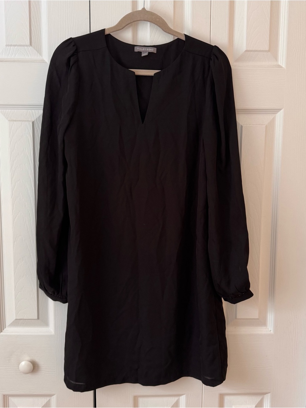 Tinley Road Black Mini Shift Dress with Notch Neck